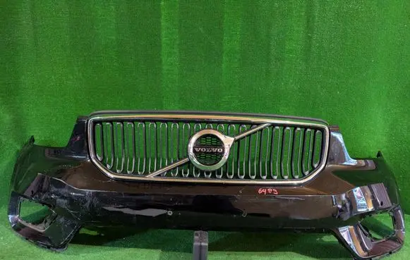 Volvo XC40 Front bumper