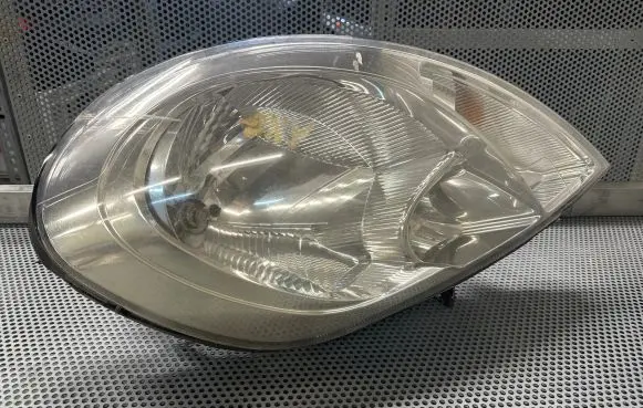 Opel Vivaro Headlight/headlamp 8200701363 93859833 89314010