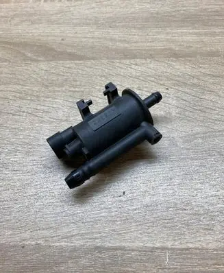 Opel Meriva A Vacuum pump 