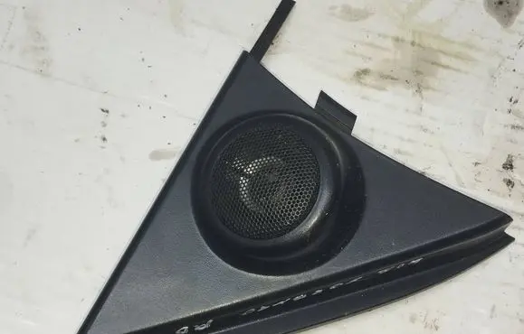 Volkswagen Transporter - Caravelle T4 Front door high frequency speaker 963503E500