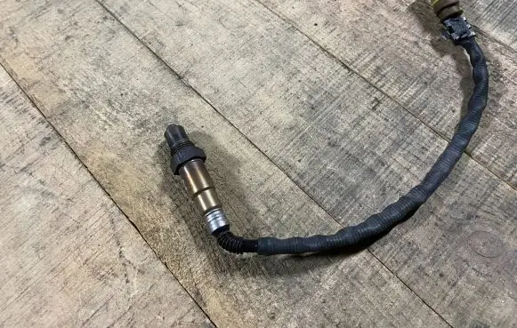 Mercedes-Benz E W211 Lambda probe sensor 0258006272