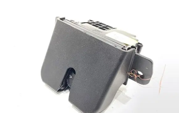 KIA Sportage Tailgate exterior lock 