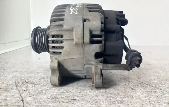 Volkswagen PASSAT B6 Generator/alternator 021903026L