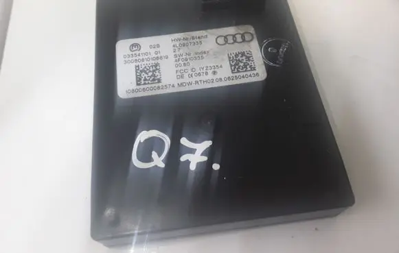 Audi Q7 4L Antenna control unit 4L0907335 4F0910335
