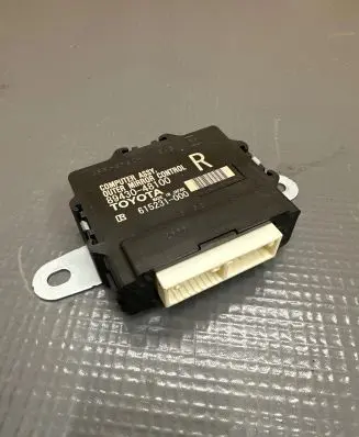 Lexus RX 450H Wing mirror control module 8943048100 615231000