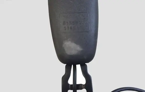 Volvo V50 Front seatbelt buckle 615580