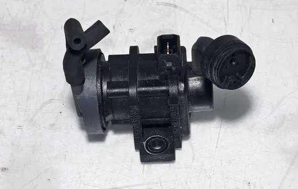 Opel Zafira A Turbo solenoid valve 4522371 4715396