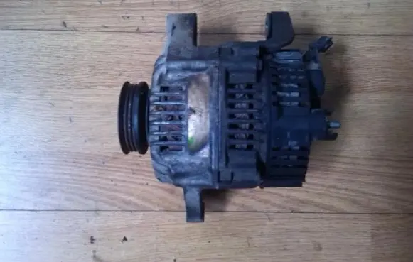 Renault Megane I Generator/alternator 7700866507