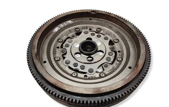 Volkswagen Transporter - Caravelle T5 Dual mass flywheel 