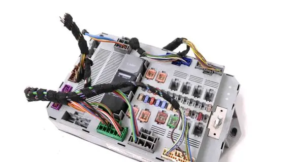 Jaguar XF X250 Central body control module 9X2314D628AC