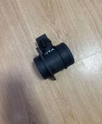 Volkswagen Sharan Mass air flow meter 0281002757