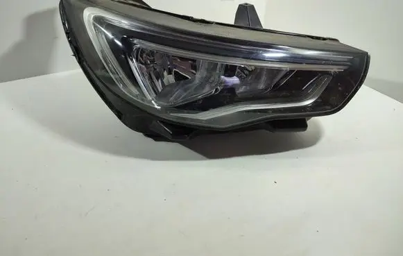 Opel Grandland X Headlight/headlamp YP00015580