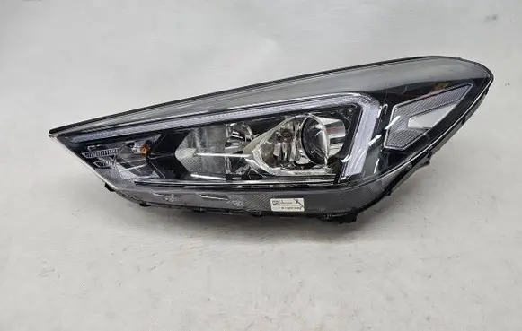 Hyundai Tucson TL Headlight/headlamp 92101D7600