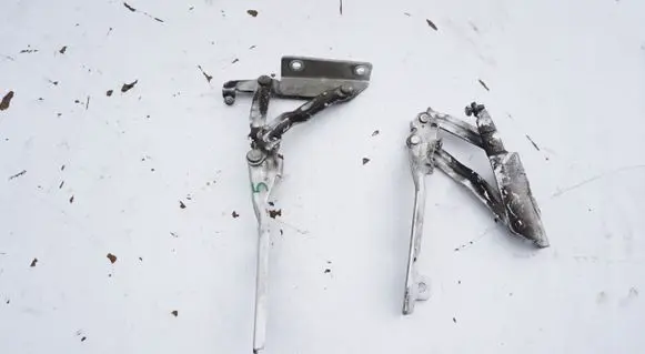 KIA Venga Engine bonnet/hood hinges