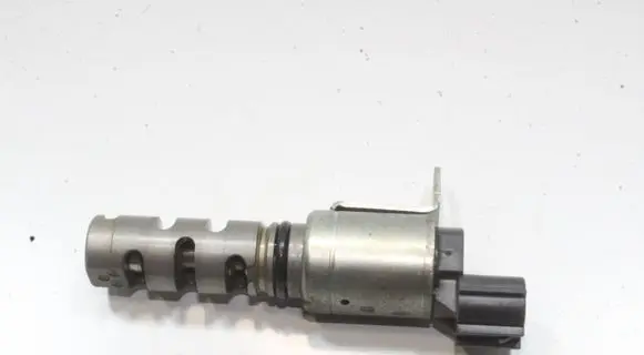 Lexus GS 250 350 300H 450H Oil pressure sensor 338010
