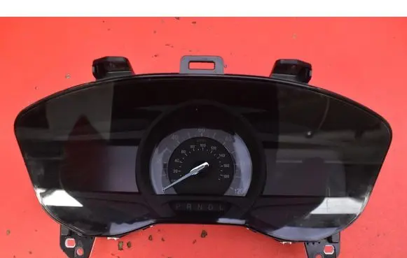 Ford Mondeo MK I Speedometer (instrument cluster) GS7T10849LC