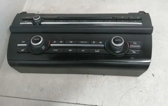 BMW 5 F10 F11 Climate control unit 933182901 90025634 0001887149
