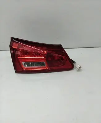 Lexus IS 220D-250-350 Tailgate rear/tail lights 1090037 1194