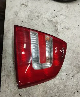 Skoda Octavia Mk2 (1Z) Rear/tail lights 1Z5945112A 1Z5945096A
