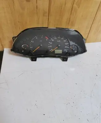 Ford Focus Speedometer (instrument cluster) 44Z0115 10841