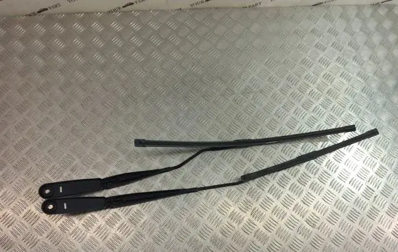 BMW X1 F48 F49 Front wiper blade arm 7360515 7360506