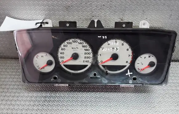 Chrysler Neon II Speedometer (instrument cluster) P04793523AI