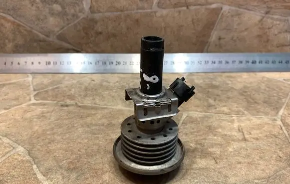 Mercedes-Benz ML W166 AdBlue injector A1644900513