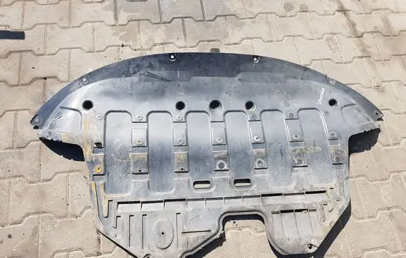 KIA Sportage Engine splash shield/under tray