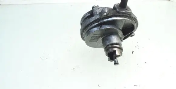 Mercedes-Benz Vaneo W414 Vacuum pump A6682300165