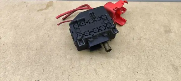 Mercedes-Benz R W251 Fuse module A1645400050