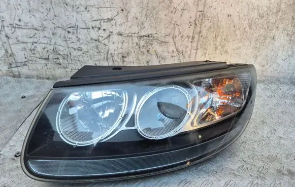Hyundai Santa Fe Headlight/headlamp 921012BXXX