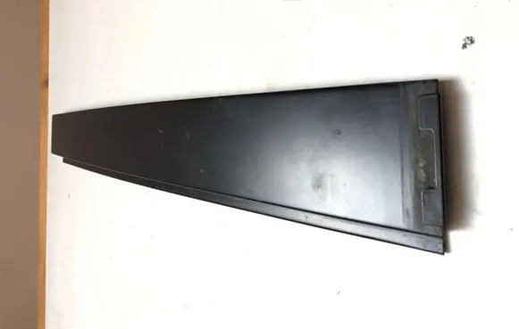 Volkswagen Touran I Rear door glass trim molding 1T0839889