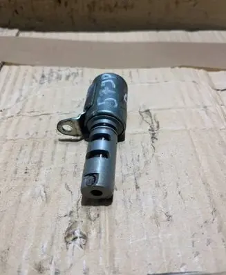 Ford Focus Camshaft vanos timing valve 