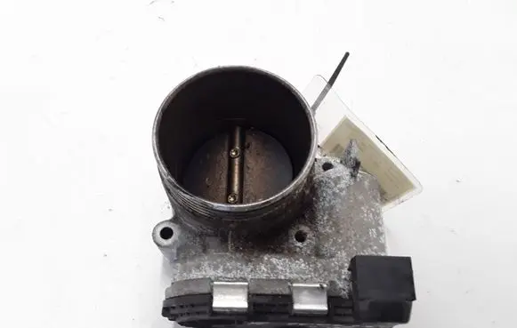 Volvo XC90 Throttle valve 30650013