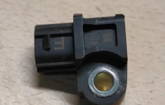 Mitsubishi Space Star Airbag deployment crash/impact sensor
