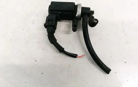 Audi A6 S6 C5 4B Turbo solenoid valve 059906627b 7.22903.22