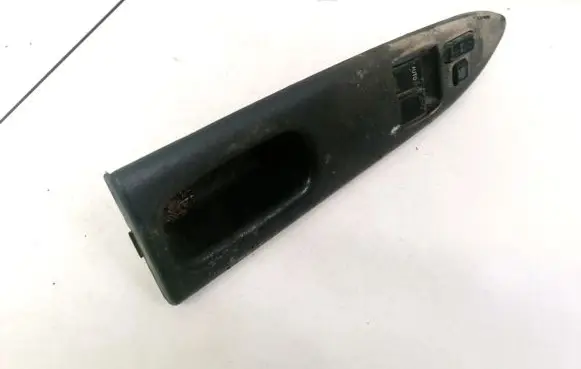 Toyota Avensis T220 Electric window control switch