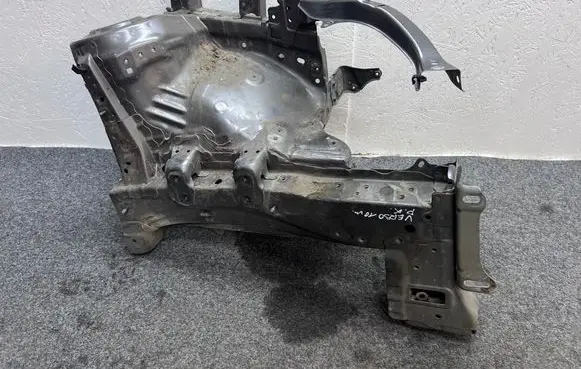 Toyota Verso Front side member 