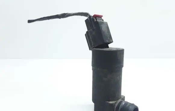 Volvo S80 Windscreen/windshield washer pump