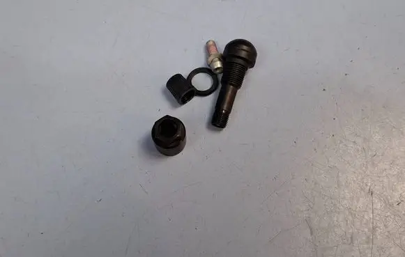 Porsche Cayenne (9Y0 9Y3) Nuts/bolts 9P1601361G