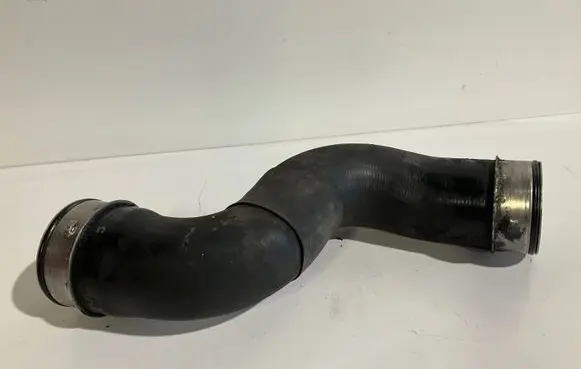 Intercooler hose/pipe