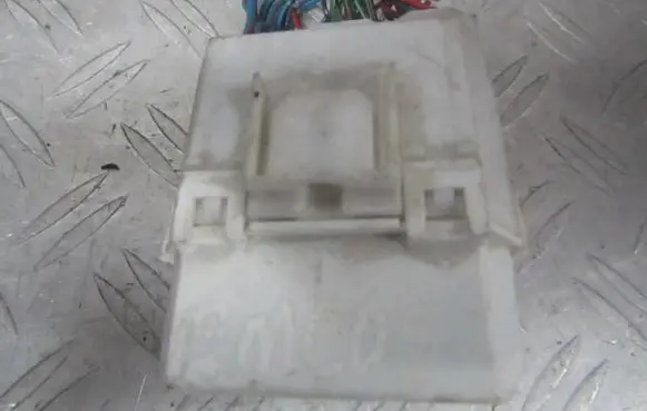 Mitsubishi Colt Other relay mn108928
