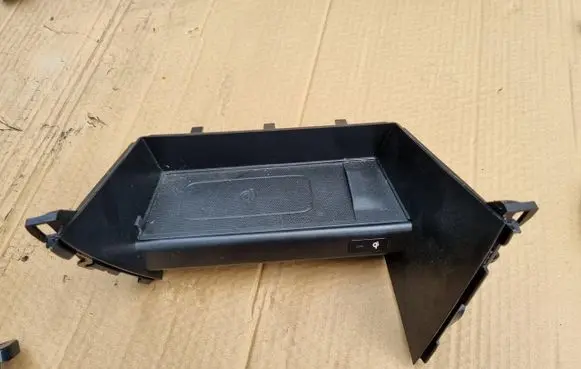 KIA Xceed Wireless charging module 95560-J7000
