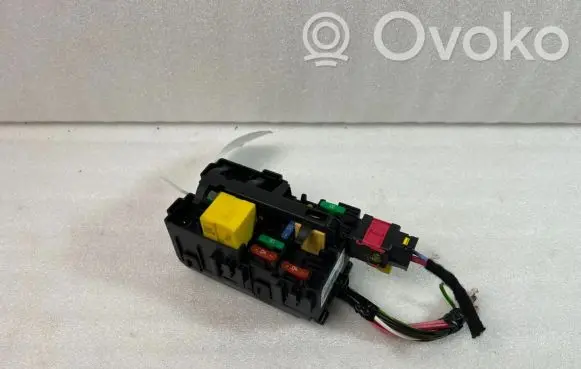 Peugeot 3008 II Fuse box set 9806192580