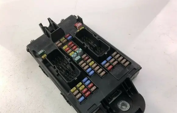 Volvo XC60 Fuse box set 32209198 K955