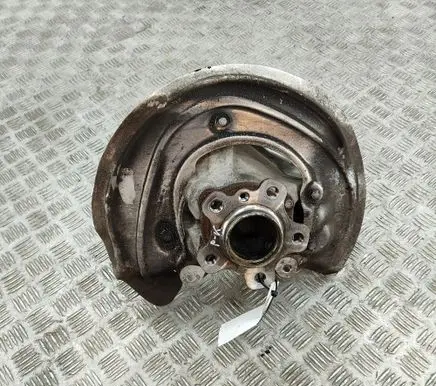 BMW iX3 G08 Front wheel hub 6886947
