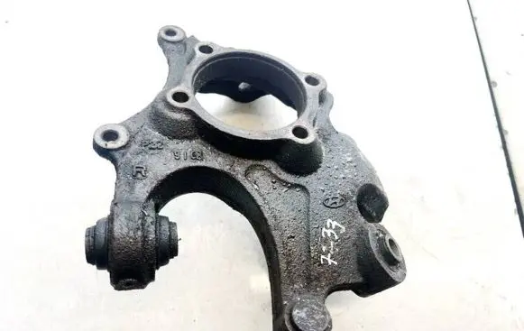 Hyundai ix 55 Engine mounting bracket