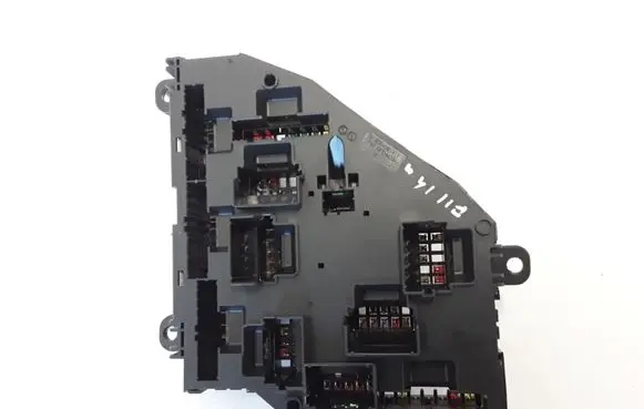 BMW 5 F10 F11 Fuse module 9264923