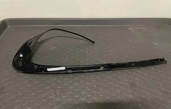 BMW 4 F36 Gran coupe Rear side glass trim 7332546
