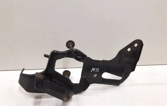 Mercedes-Benz R W251 Pneumatic air compressor holding bracket A2513210040